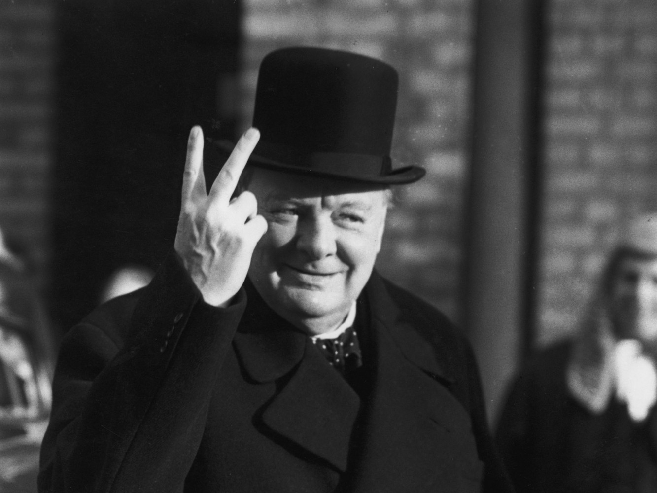 Cameron zet Churchill tegen Brexit in